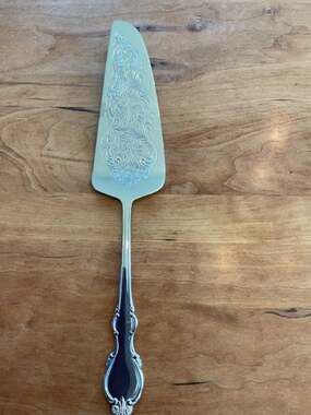 Leonard‎ Silver Stainless Steel Floral Engraved Cake Server